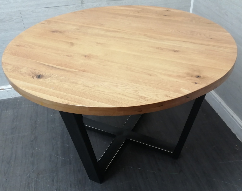 Quality modern oak round dining table