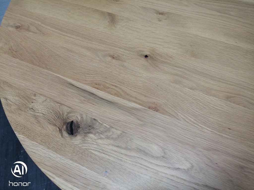 Quality modern oak round dining table