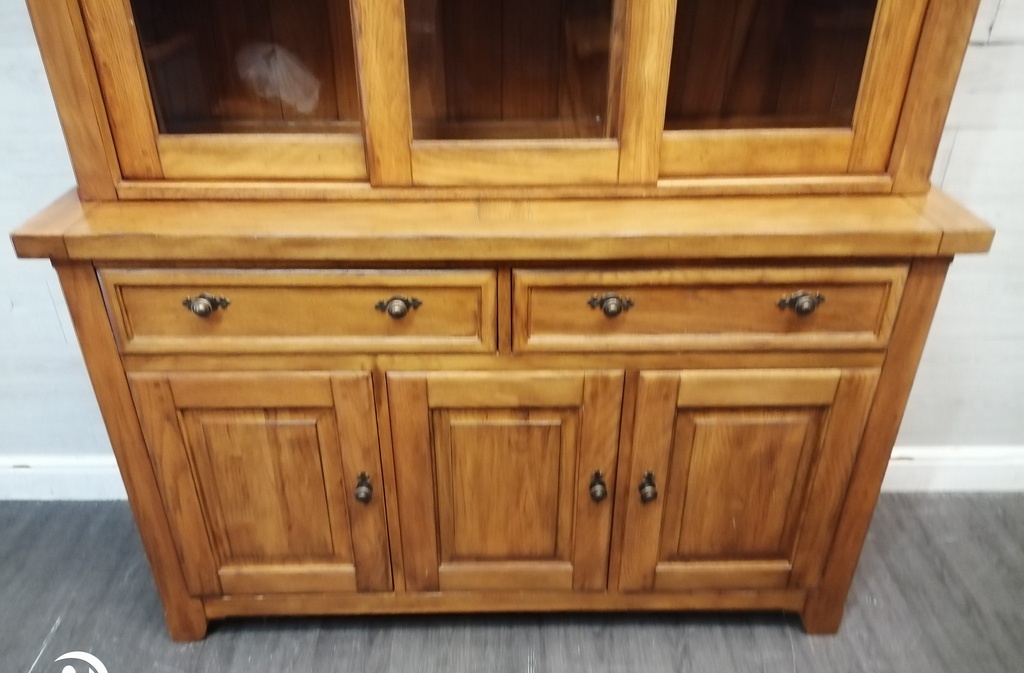 Sliding door oak glazed display unit