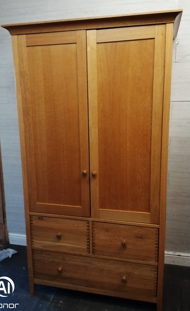 Oak style double wardrobe with drawers