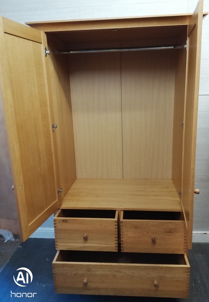 Oak style double wardrobe with drawers