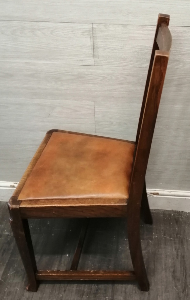 SET OF 4 OAK CHAIRS WITH LEATHER SEATS