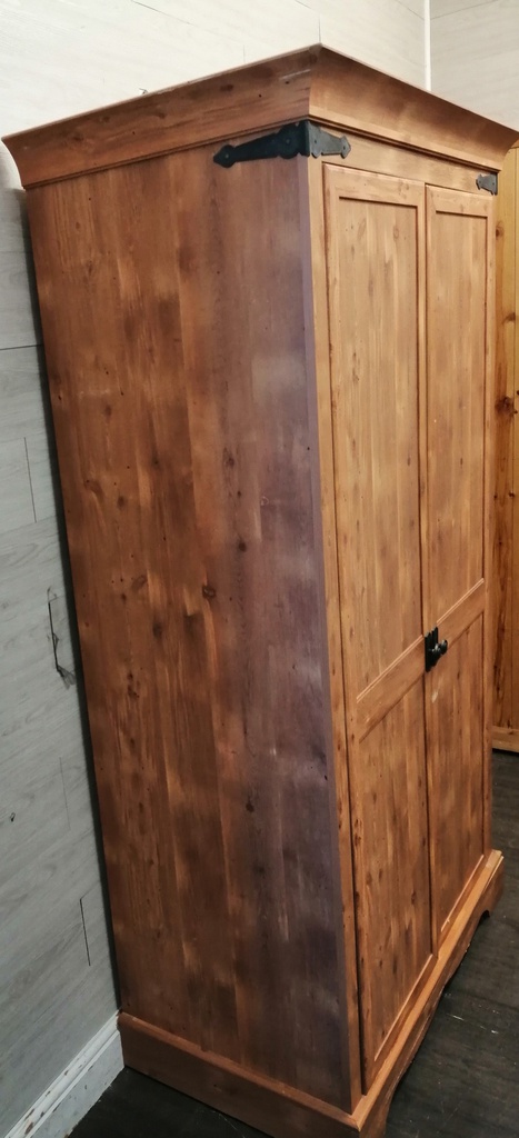 Good Value Double Wardrobe
