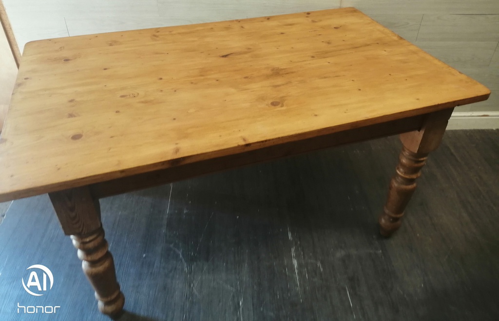 SOLID PINE 5FT DINING TABLE