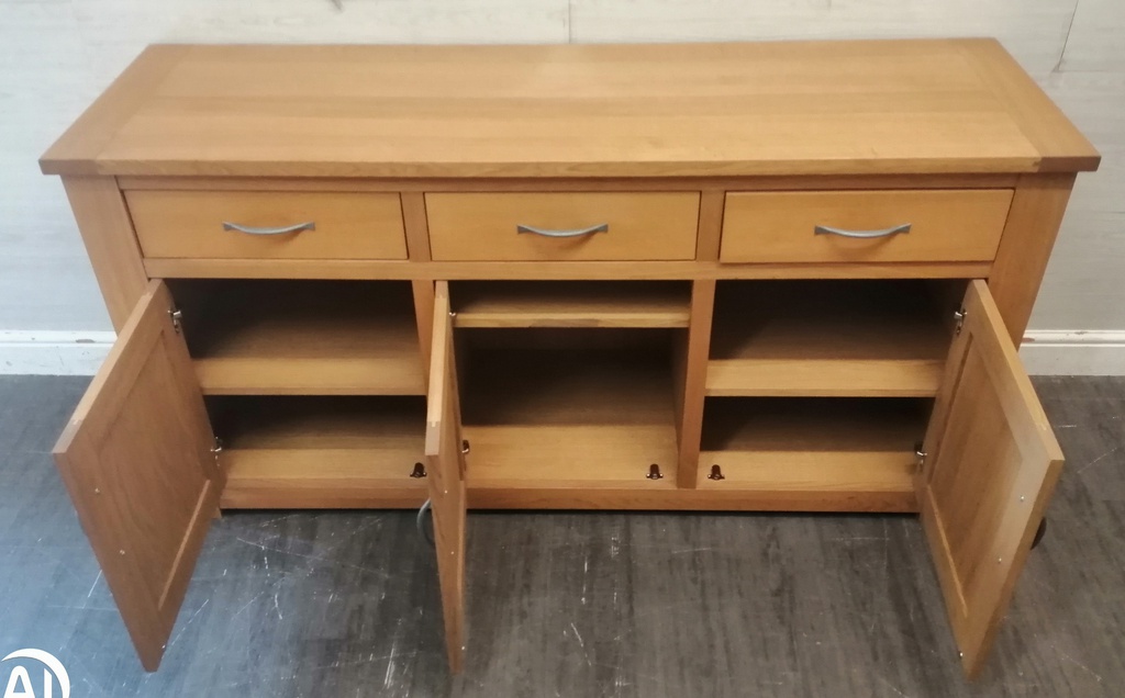 LOVELY SOLID OAK SIDEBOARD FROM NEXT