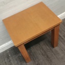LOVELY OAK SIDE TABLE