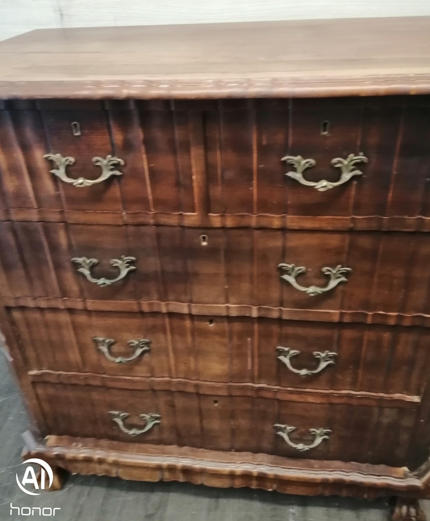 LOVELY VINTAGE CHEST OF DRAWERS