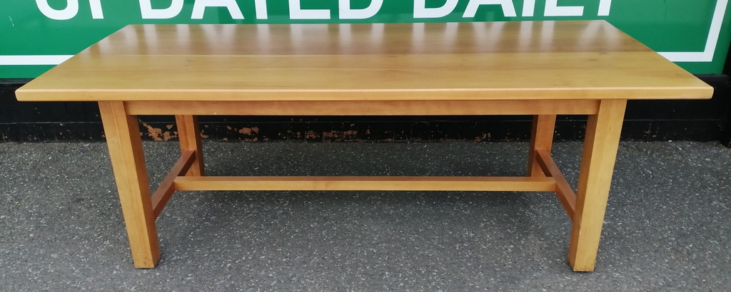 QUALITY HEAL'S TABLE AND 8 CHAIRS
