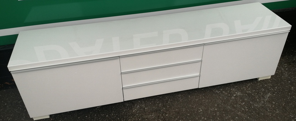 IKEA ‘BESTÅ BURS’ White TV Bench