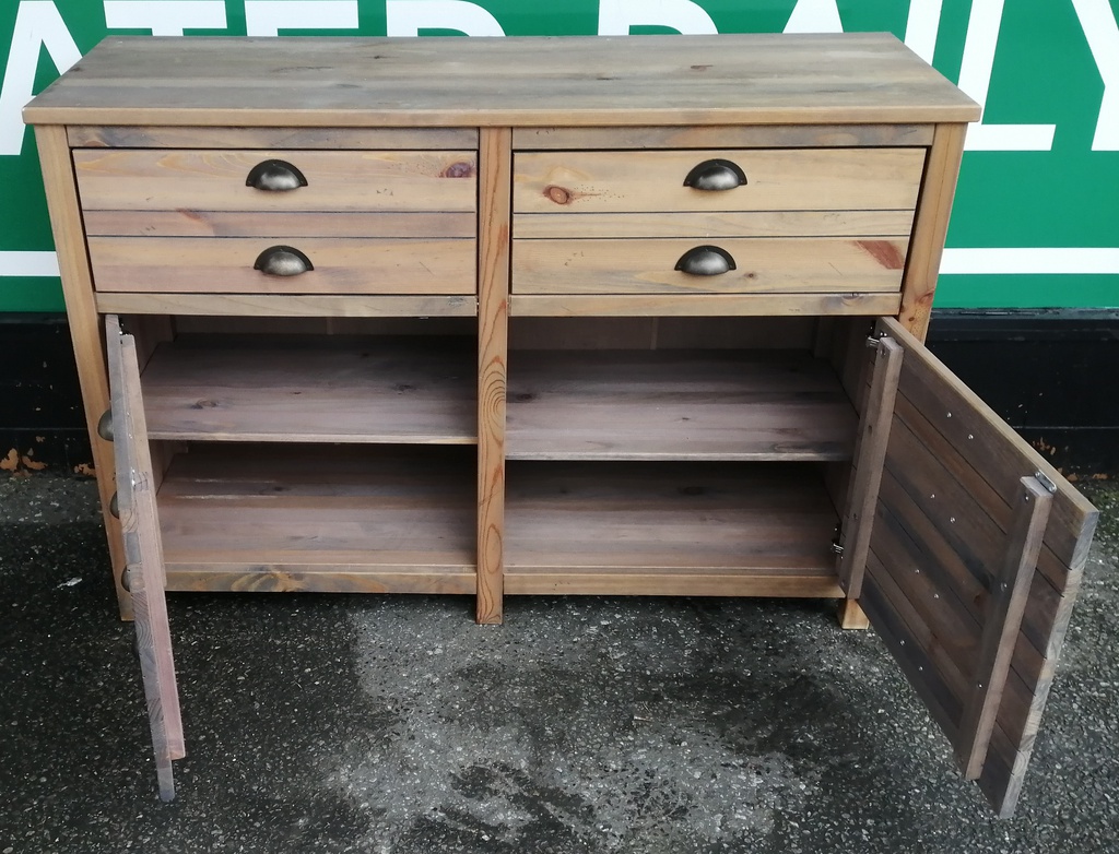 RUSTIC STYLE SIDEBOARD / CHEST