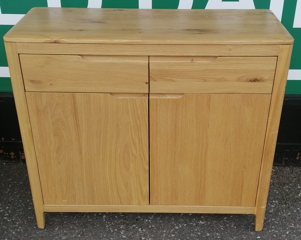 LOVELY neat OAK SIDEBOARD