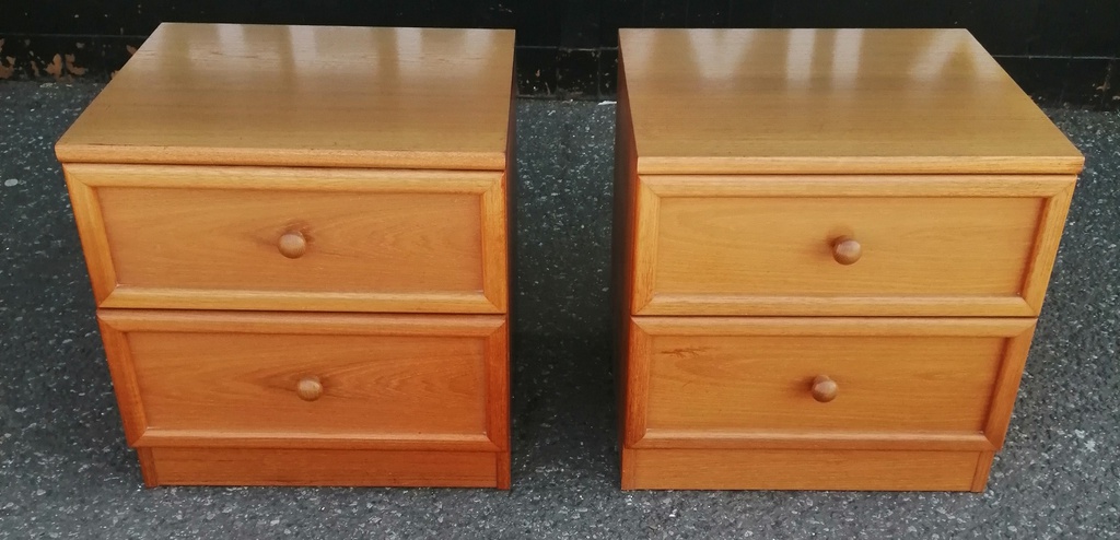 PAIR G PLAN RETRO TEAK BEDSIDE CHESTS
