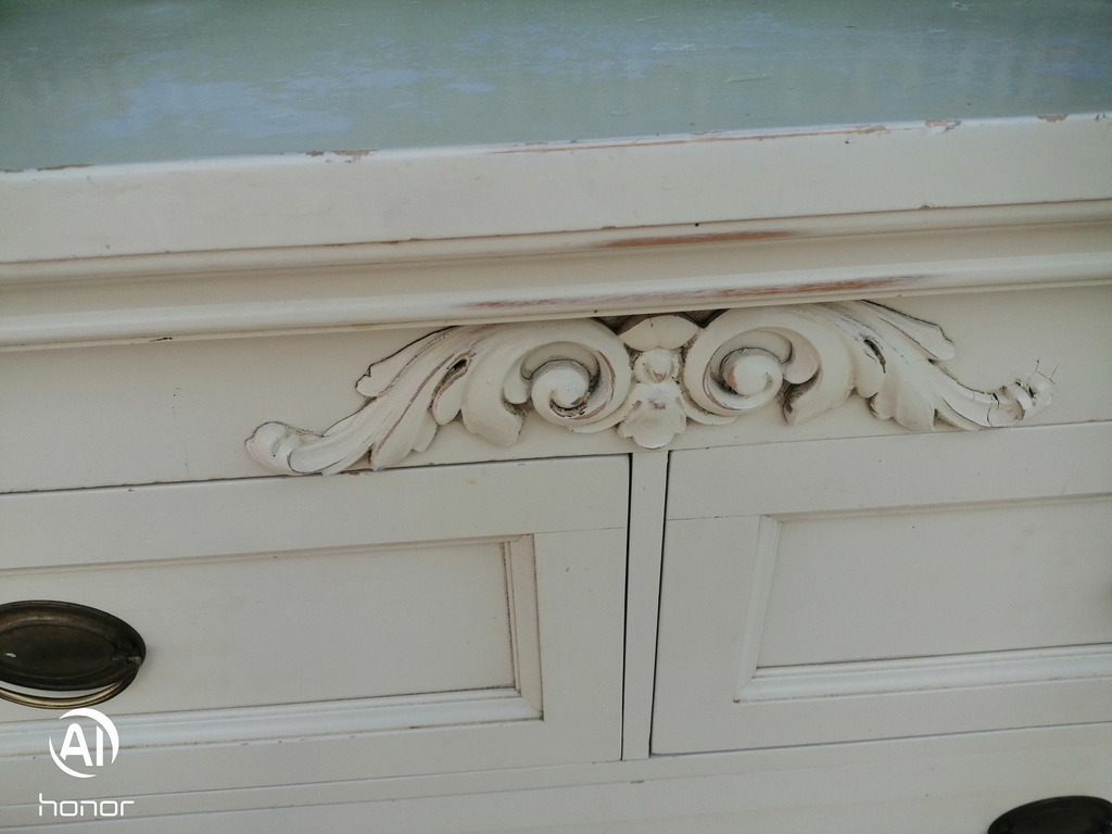 Laura Ashley Off White Shabby Chic  Chest of Four Drawers