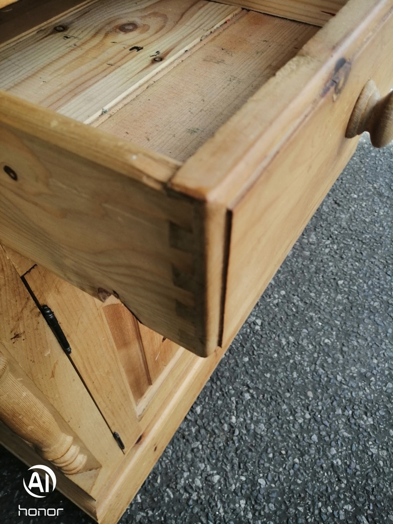 Part glazed pine dresser