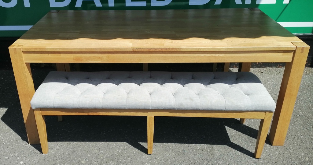 LOVELY LARGE BLOCK OAK DINING TABLE