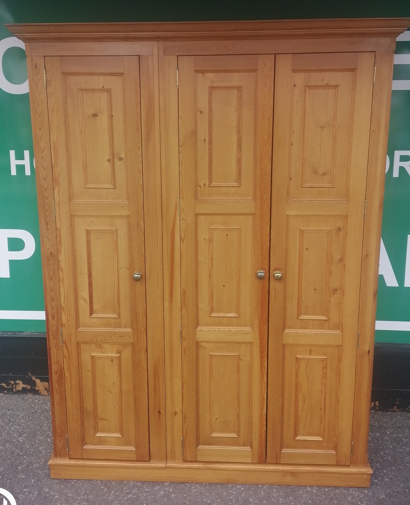 Quality triple solid pine wardrobe