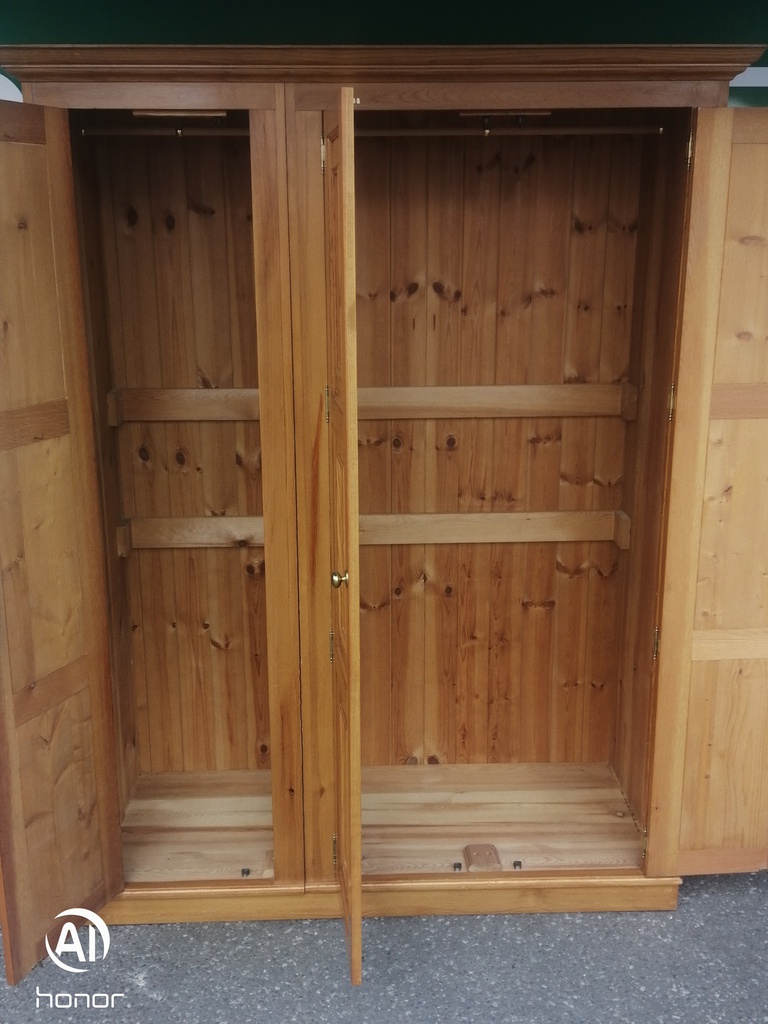 Quality triple solid pine wardrobe