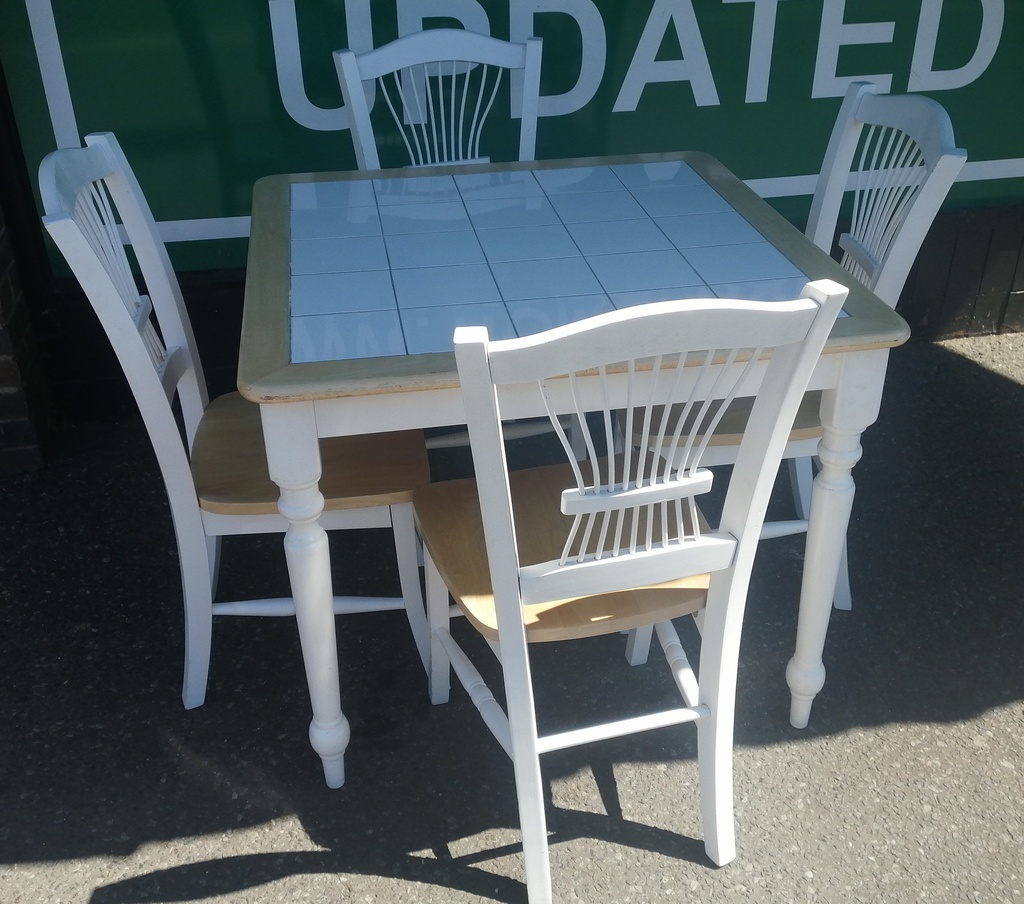 Neat Tile Top Table and Four Chairs