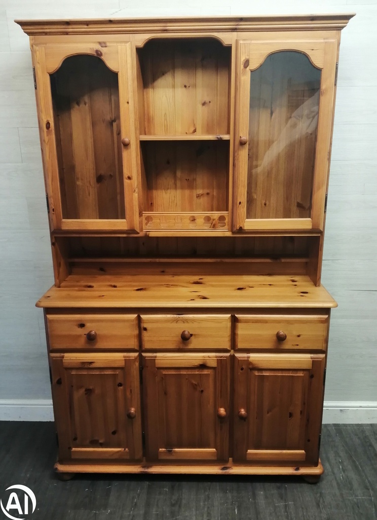 Quality pine glazed top dresser
