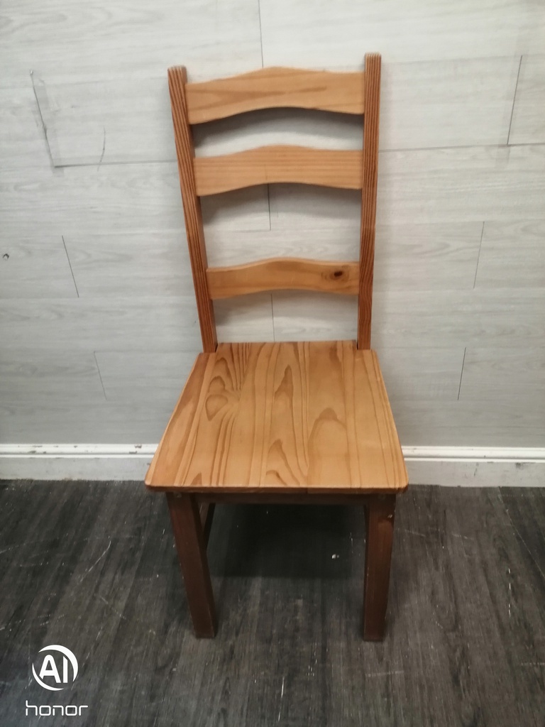 SET OF SIX LADDER BACK DINING CHAIRS