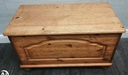 Pine blanket box