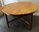 ROUND PINE EXTENDING TABLE