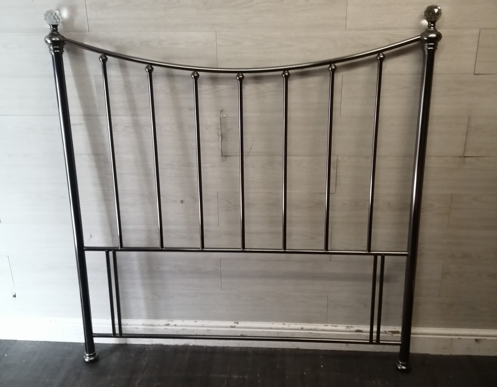 STYLISH 4ft 6"double headboard