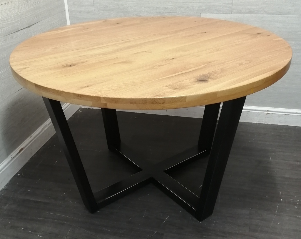 Quality modern oak round dining table