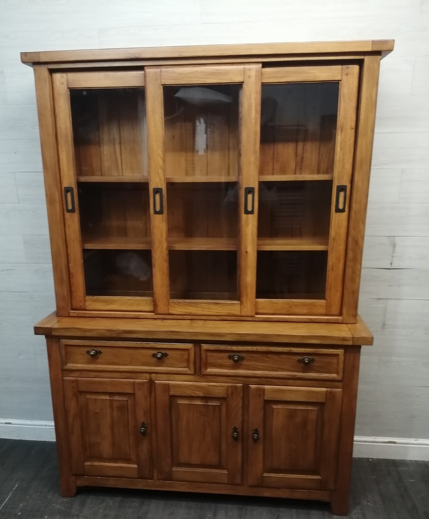 Sliding door oak glazed display unit