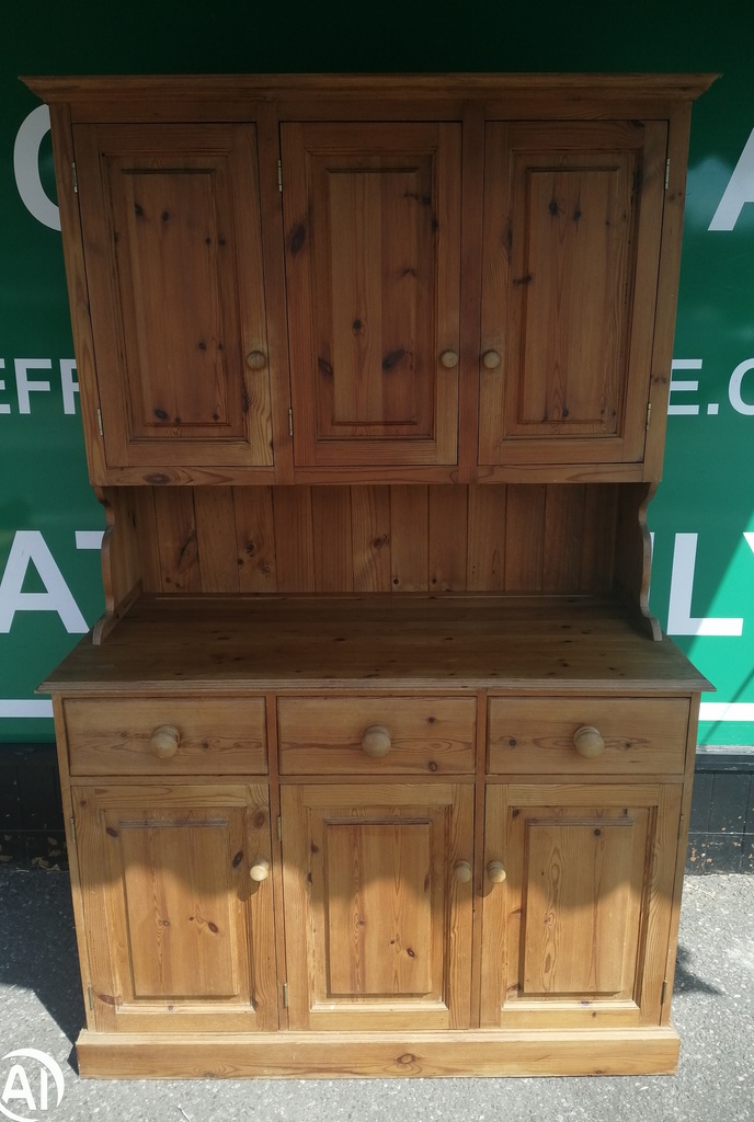 SOLID PINE TRIPLE CUPBOARD DRESSER