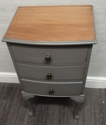 [HF17281] Lovely Vintage Painted Bedside Chest
