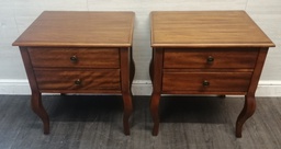 [HF17852] Lovely pair of french style two drawer bedsides
