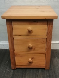 [HF18134] Quality solid pine three drawer bedside chest
