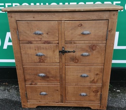 [HF18412] LARGE RUSTIC STYLE PINE CUPBOARD